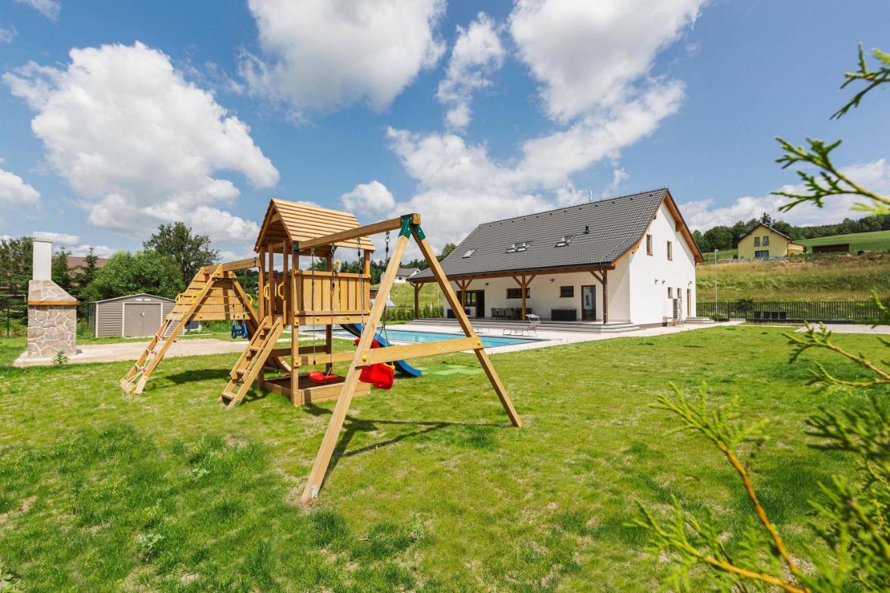 Holiday House Adam Prosecne المظهر الخارجي الصورة