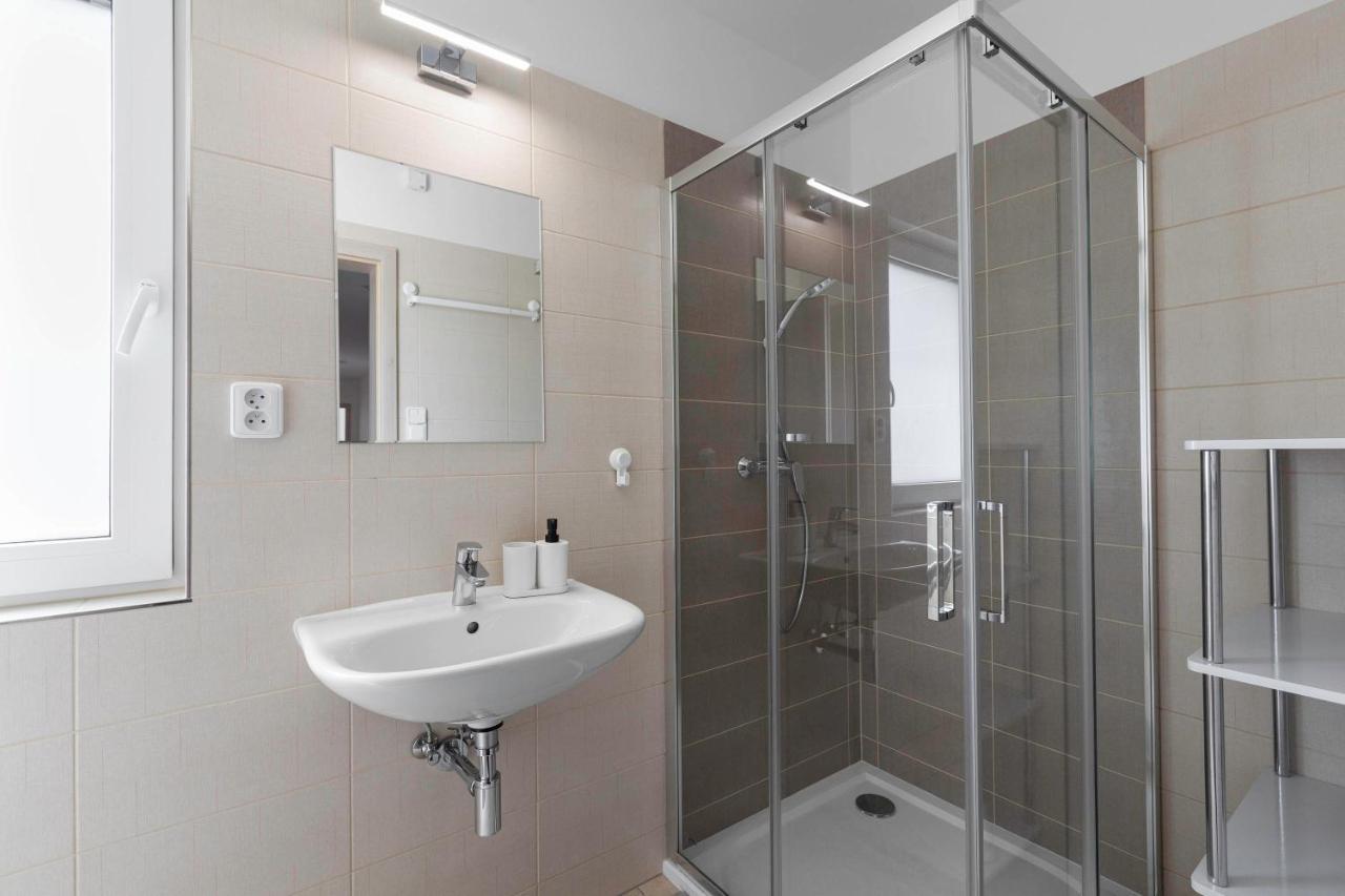 Holiday House Adam Prosecne المظهر الخارجي الصورة